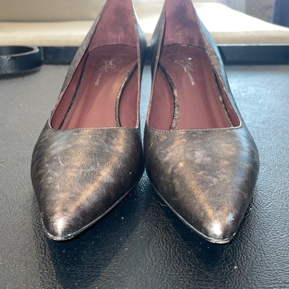 Donald J. Pliner Signature Heels